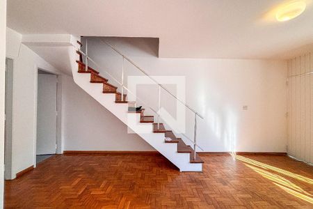 Casa para alugar com 3 quartos, 180m² em Mirandópolis, São Paulo