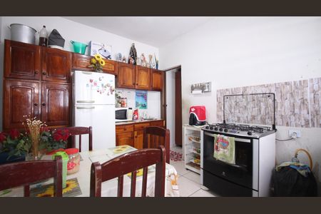 Casa à venda com 2 quartos, 124m² em Jardim Paraguacu, São Paulo