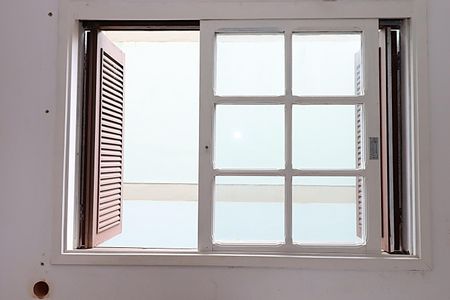 Janela da Sala de apartamento à venda com 1 quarto, 44m² em Jardim Itu, Porto Alegre