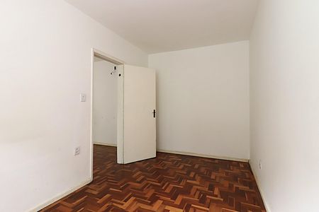 Quarto de apartamento à venda com 1 quarto, 44m² em Jardim Itu, Porto Alegre