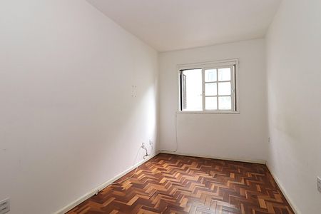Quarto de apartamento à venda com 1 quarto, 44m² em Jardim Itu, Porto Alegre