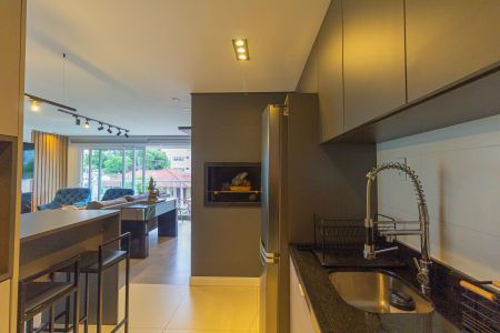 Apartamento à venda com 104m², 2 quartos e 2 vagas Apartamento à venda com 104m², 2 quartos e 2 vagasCozinha