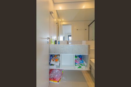 Apartamento à venda com 104m², 2 quartos e 2 vagas Apartamento à venda com 104m², 2 quartos e 2 vagasBanheiro da Suíte 2