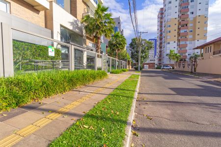 Apartamento à venda com 104m², 2 quartos e 2 vagas Apartamento à venda com 104m², 2 quartos e 2 vagasFachada