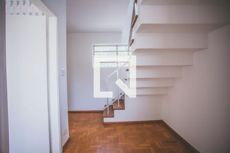 Casa para alugar com 3 quartos, 233m² em Mirandópolis, São Paulo