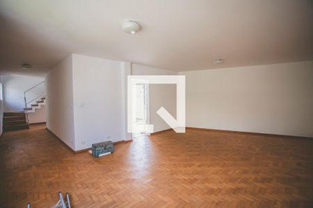 Casa para alugar com 3 quartos, 233m² em Mirandópolis, São Paulo