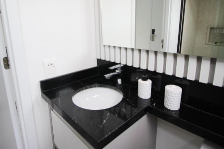 Banheiro de apartamento para alugar com 1 quarto, 21m² em Indianópolis, São Paulo