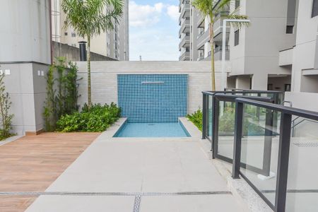 Apartamento à venda com 75m², 3 quartos e 2 vagas Apartamento à venda com 75m², 3 quartos e 2 vagasÁrea comum - Piscina
