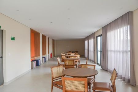 Apartamento à venda com 75m², 3 quartos e 2 vagas Apartamento à venda com 75m², 3 quartos e 2 vagasÁrea comum - Salão de festas