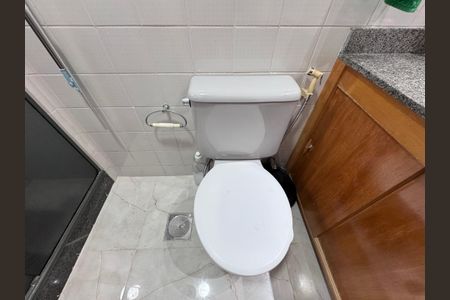 Apartamento à venda com 75m², 2 quartos e 2 vagas Apartamento à venda com 75m², 2 quartos e 2 vagasBanheiro Social