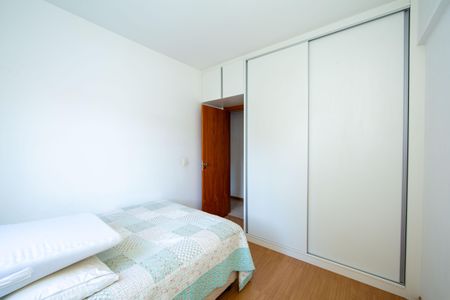 Apartamento para alugar com 89m², 3 quartos e 2 vagasQuarto 2