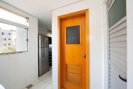 Apartamento para alugar com 89m², 3 quartos e 2 vagasÁrea de Serviço