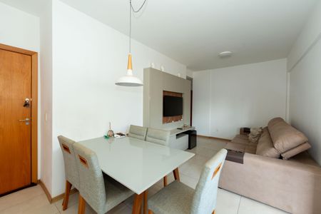 Apartamento para alugar com 89m², 3 quartos e 2 vagasSala