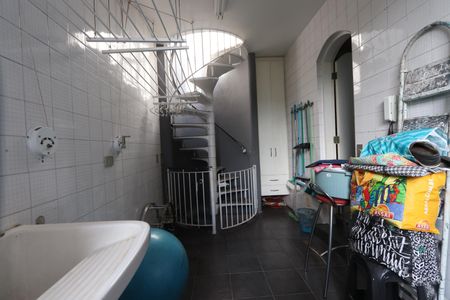 Casa à venda com 312m², 3 quartos e 3 vagasLavanderia