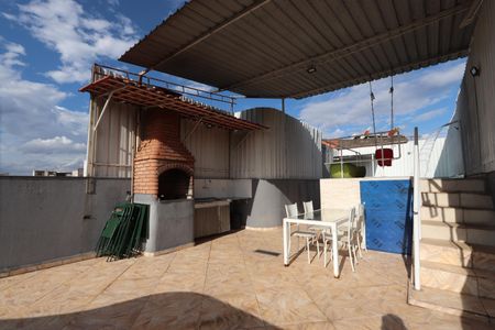Casa à venda com 312m², 3 quartos e 3 vagasLazer