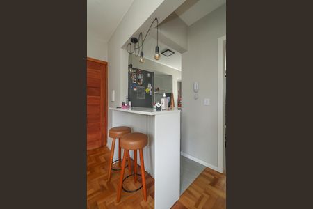 Cozinha de apartamento à venda com 1 quarto, 46m² em Bom Jesus, Porto Alegre