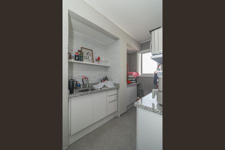 Cozinha de apartamento à venda com 1 quarto, 46m² em Bom Jesus, Porto Alegre