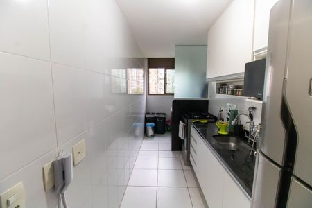 Apartamento à venda com 75m², 2 quartos e 1 vaga Apartamento à venda com 75m², 2 quartos e 1 vagaCozinha e Área de Serviço