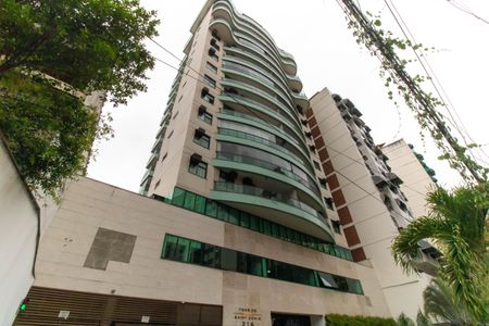 Apartamento à venda com 75m², 2 quartos e 1 vaga Apartamento à venda com 75m², 2 quartos e 1 vagaFachada