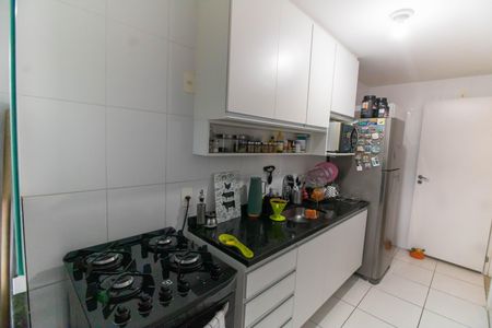 Apartamento à venda com 75m², 2 quartos e 1 vaga Apartamento à venda com 75m², 2 quartos e 1 vagaCozinha e Área de Serviço