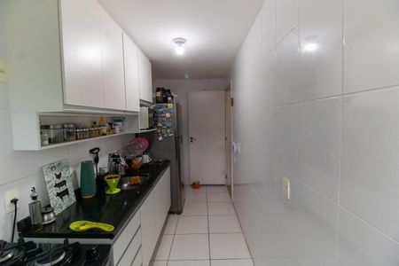 Apartamento à venda com 75m², 2 quartos e 1 vaga Apartamento à venda com 75m², 2 quartos e 1 vagaCozinha e Área de Serviço