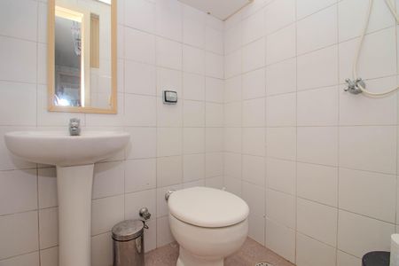 Apartamento para alugar com 110m², 2 quartos e 2 vagasBanheiro de Serviço
