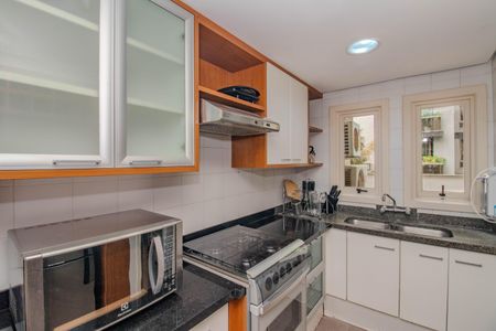 Apartamento para alugar com 110m², 2 quartos e 2 vagasCozinha