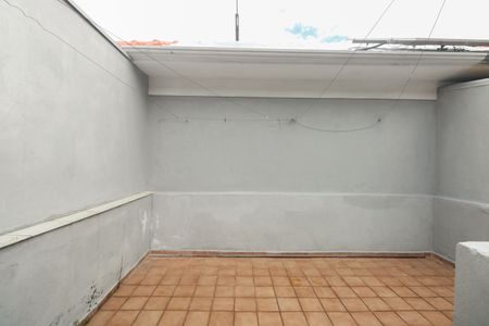 Casa à venda com 90m², 2 quartos e sem vagaQuintal