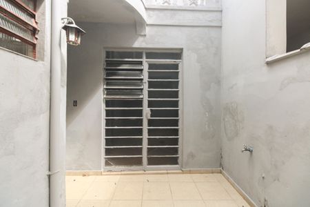 Casa à venda com 90m², 2 quartos e sem vagaQuintal