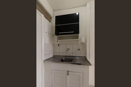 Cozinha de kitnet/studio para alugar com 1 quarto, 23m² em Consolação, São Paulo