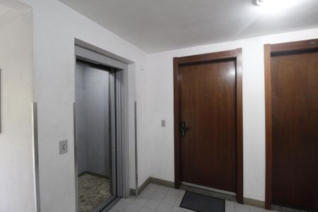 Apartamento à venda com 69m², 3 quartos e 1 vagaCorredor