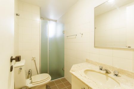 Banheiro de apartamento à venda com 1 quarto, 40m² em Moema, São Paulo