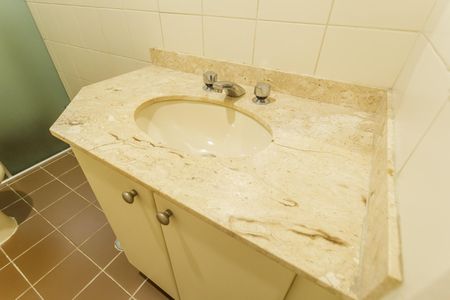 Banheiro de apartamento à venda com 1 quarto, 40m² em Moema, São Paulo