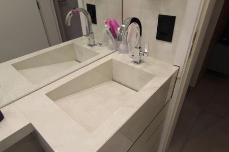 Apartamento à venda com 125m², 3 quartos e 2 vagasBanheiro Social