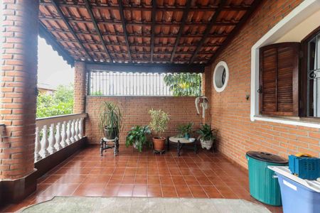 Casa à venda com 290m², 3 quartos e 4 vagasVaranda