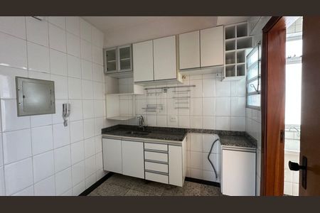 Apartamento para alugar com 76m², 3 quartos e 1 vaga Apartamento para alugar com 76m², 3 quartos e 1 vagaCozinha