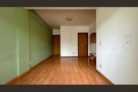 Sala  de apartamento à venda com 3 quartos, 76m² em Estoril, Belo Horizonte