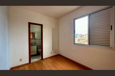 Apartamento para alugar com 76m², 3 quartos e 1 vaga Apartamento para alugar com 76m², 3 quartos e 1 vagaQuarto