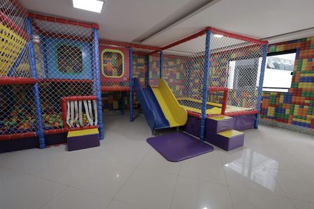 Apartamento à venda com 50m², 2 quartos e 1 vaga Apartamento à venda com 50m², 2 quartos e 1 vagaÁrea comum - Playground