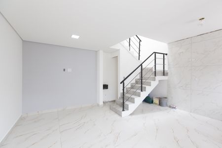 Sala de casa à venda com 2 quartos, 90m² em Vila Campanela, São Paulo