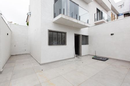 Casa à venda com 90m², 2 quartos e 2 vagasÁrea Externa 