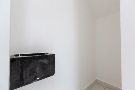 Sala / Detalhe  de casa à venda com 2 quartos, 90m² em Vila Campanela, São Paulo