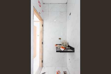 Casa à venda com 90m², 2 quartos e 2 vagasBanheiro 