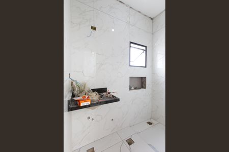 Casa à venda com 90m², 2 quartos e 2 vagasBanheiro 