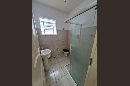 Casa à venda com 250m², 4 quartos e 2 vagas Casa à venda com 250m², 4 quartos e 2 vagascasa 2 banheiro
