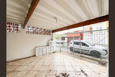 Casa à venda com 250m², 4 quartos e 2 vagas Casa à venda com 250m², 4 quartos e 2 vagascasa 1 - garagem