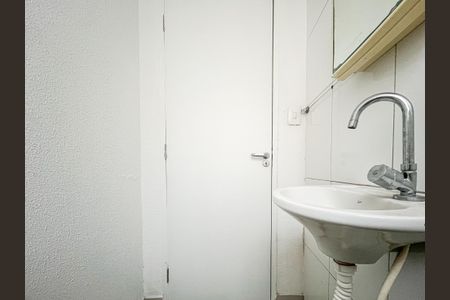 Casa à venda com 250m², 4 quartos e 2 vagas Casa à venda com 250m², 4 quartos e 2 vagascasa 1 lavabo