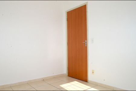 Quarto 1 de apartamento para alugar com 2 quartos, 45m² em Jardim Vitoria, Belo Horizonte