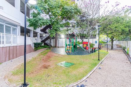 Apartamento à venda com 85m², 3 quartos e 2 vagasÁrea comum - Playground