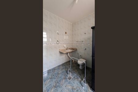 Apartamento à venda com 110m², 2 quartos e sem vaga Apartamento à venda com 110m², 2 quartos e sem vagaBanheiro